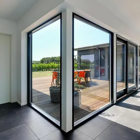 4 Bedroom Stunning In Casa vacanze