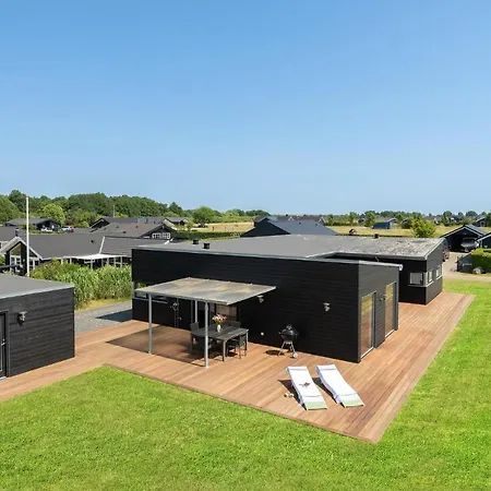 4 Bedroom Stunning In Haderslev