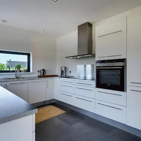 4 Bedroom Stunning In Haderslev